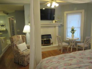 The Riter Mansion - Logan - 2