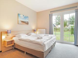 Holiday Home in Zeeland near North Sea Beach - Nieuwvliet - 1
