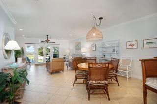 Waterfront luxury Villa 34 with sunset views and boat slip - Marathon - 3