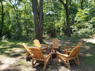 RiverEdge Haven Hot Tub, 5 Beds, Kayaks Near ND - 8