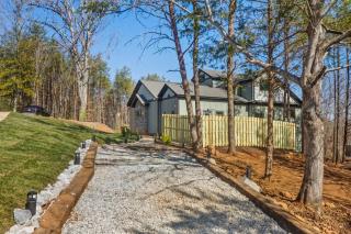 Secluded Tiny Home in Exclusive Paris Mountain! - Greenville - 1