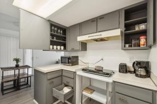 Central Bellevue Retreat - 2