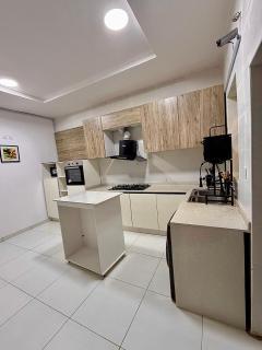 BR In A Luxury Home With Access to Pool, Gym, Snooker,PS5 & 24h Power - Lekki - 7