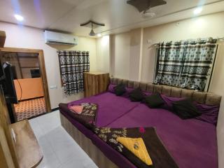 MANSAROVAR HOME STAY and GUEST HOUSE - Ujjain - 4