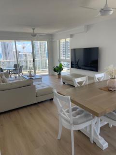 The Crest Apartments - Gold Coast - 6