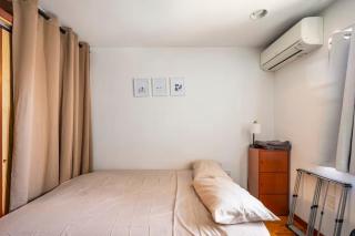 BEST LOCATION IN QUEENS, Everything is near by, PRIVATE ROOM, LaGuardia Airport 10min - Queens - 9
