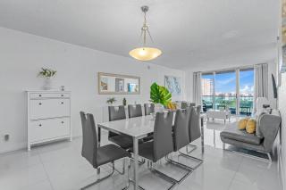 Great Apartment with beach access - 3
