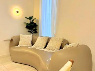 The Luxurious 60 Qatar - - 2