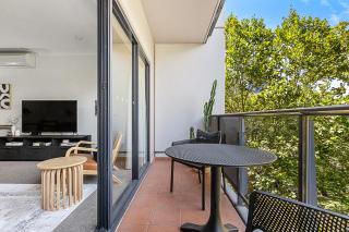 Luxe Modern Retreat Designer Stay In Perth - Perth - 4