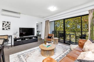 Luxe Modern Retreat Designer Stay In Perth - Perth - 6