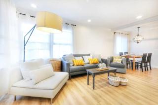 Centrally Located Charming LA Home with Food Scenes - Monterey Park - 0
