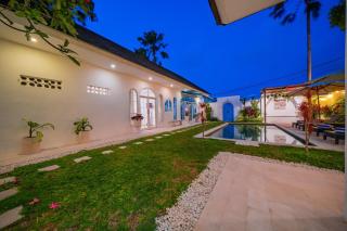 Villa Harmonia Seminyak - Seminyak - 4