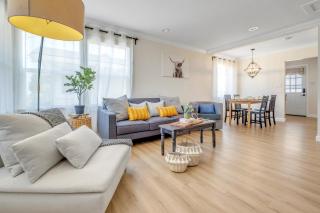 Centrally Located Charming LA Home with Food Scenes - Monterey Park - 9