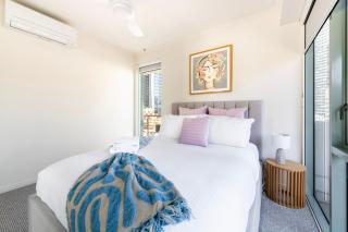 Vista on Queensbridge - 3BR Home in the Heart of It All - 1