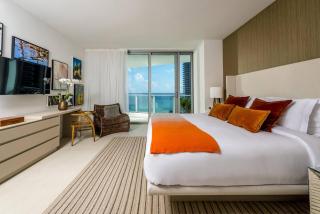 Sky-High Beachfront Penthouse: Stunning Views Pool Gym - Hallandale Beach - 3