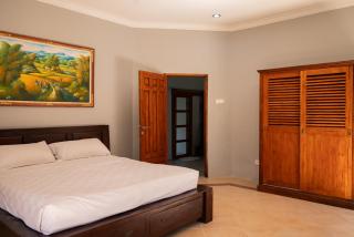 Villa with private pool and garden in Nusa Dua 3BR - 8