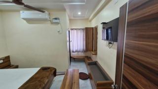 Hotel Sailakshmi Residency - - 6