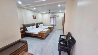 Hotel Sailakshmi Residency - - 3