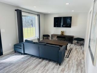 Chad's PickwickLake Retreat - Counce - 8
