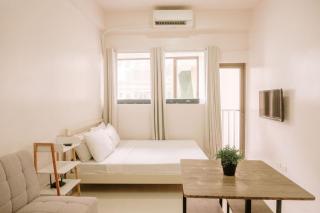 Urban Nest with a View - 5