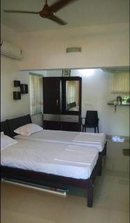 ABRU'S Holidays International Travelers - Alleppey - 4