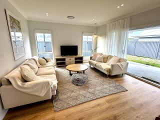 Saltwater House - Opposite the Beach! - South West Rocks - 7