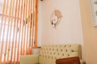 Sleek Stylish Urban Loft - 1