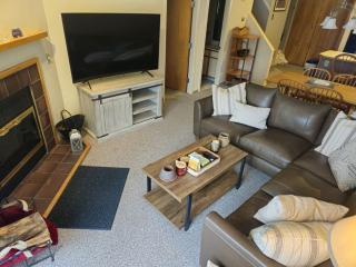 Woods Village 10 - 8