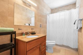 Vacation Getaway In Ocean Park With Parking - San Juan - 5