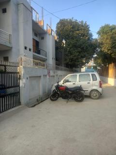 Super Class Guest Hostel - Bareilly - 4