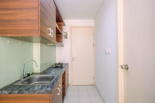 Nice and Cozy Studio Apartment at Patraland Urbano By Travelio - Bekasi - 7