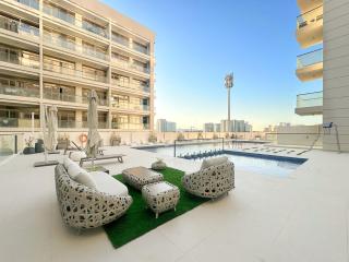 FIRST CLASS 1BR Stylish Urban Retreat - 2