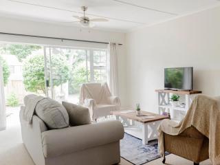 Deja Blue, Amblewood Guesthouse - Kenton on Sea - 5