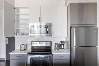 Blueground The Loop pool gym nr Willis CHI-1178 - 1