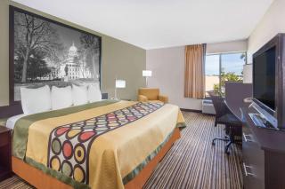Super 8 by Wyndham Madison South - Madison - 3