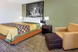 Super 8 by Wyndham Madison South - Madison - 2