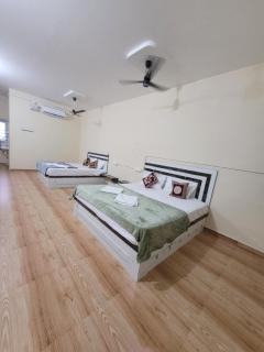 coconut tree guest house - Hampi - 1