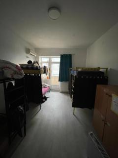 NEWBORN CENTER hostel ALL DAY FREE COFFEE - Prishtinë - 3