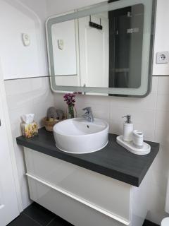 Stay Inn by Pearl - 2 Schlafzimmer - S-Bahn - Parkplatz - Immanuel Krankenhaus - Helios Klinikum - 2