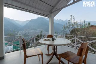 Stayvista at Tulip Terraces Cozy Mountain Home with Fireplace - 7