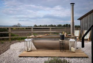 Luxury Shepherd hut with hot tub - Alcester - 1