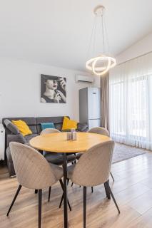 COZY Deluxe 2 Bedrooms Apartment with Terrace - Coresi Mall Brasov - Brasov - 5