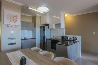 205 Lescalier Cabanas - Modern Beach front apartment - Amanzimtoti - 4