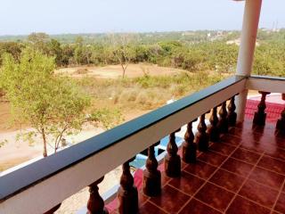 Whitehouse Villa - 1