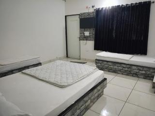 khodal Resort - Godhra - 4