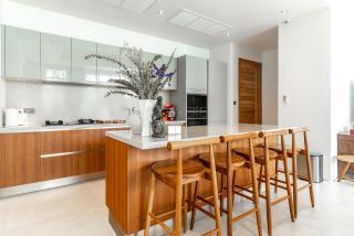 Anchan Flora by Villacarte - 3