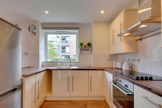 Pass the Keys Modern Flat with Parking next to Cambridge Station - 8