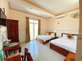 Trung Hậu Hotel - Con Dao - 0