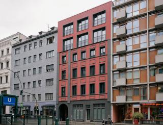Art Apartments - 9