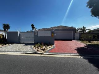 Pemba Cape Town House - 0